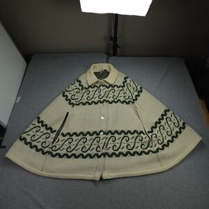 Vintage JCPenney Fashions Cape Womens One Size Cream Green Knit‎ Retro Poncho